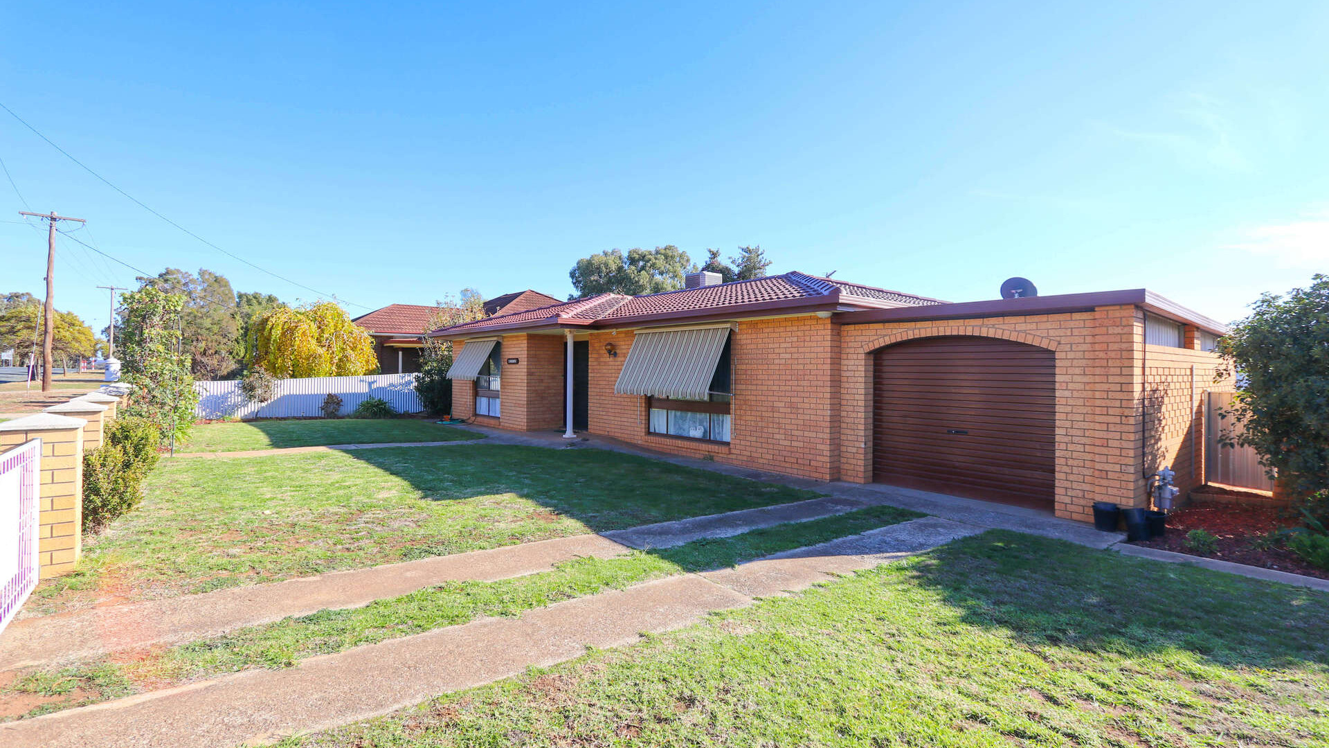 5 Truskett Street, Temora NSW 2666 - photo 16