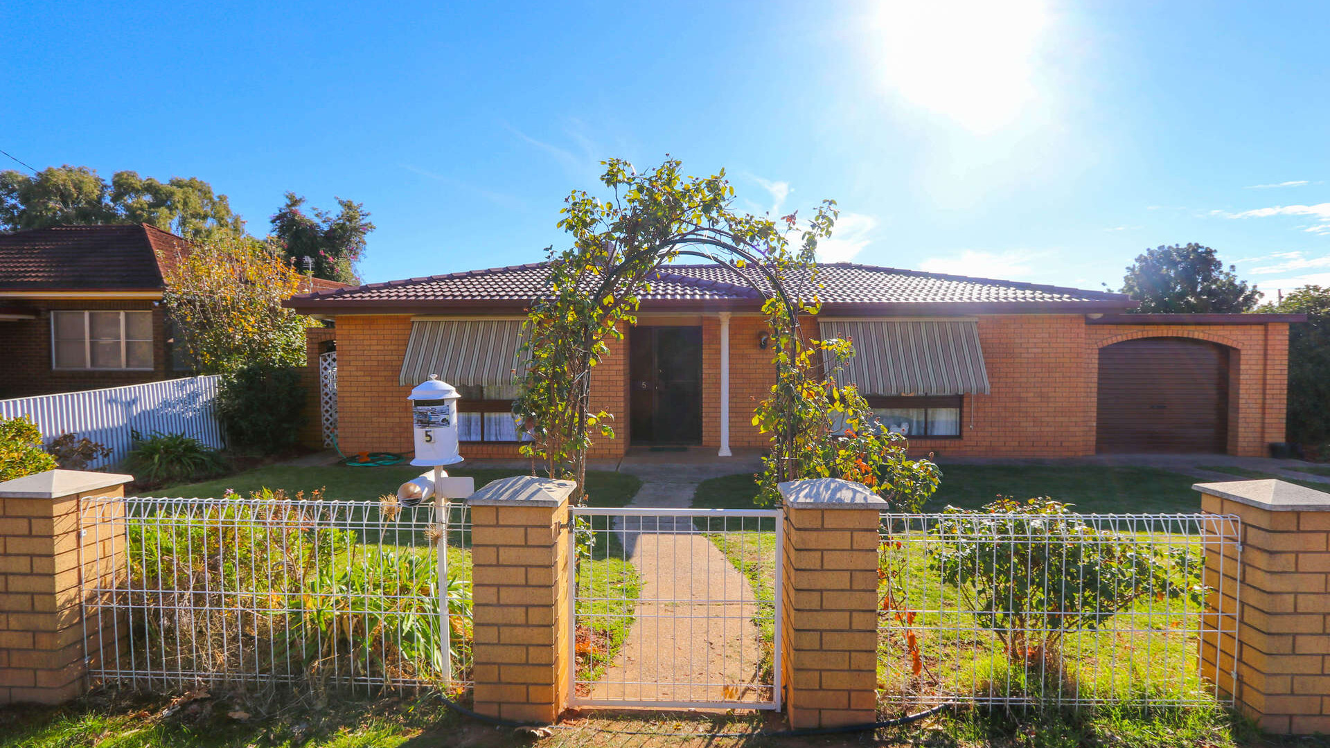 5 Truskett Street, Temora NSW 2666 - McGrath Riverina