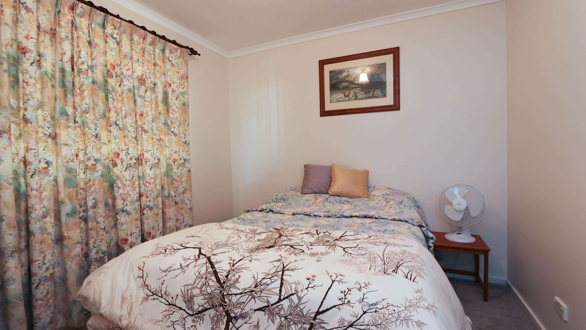 5 Truskett Street, Temora NSW 2666 - photo 7