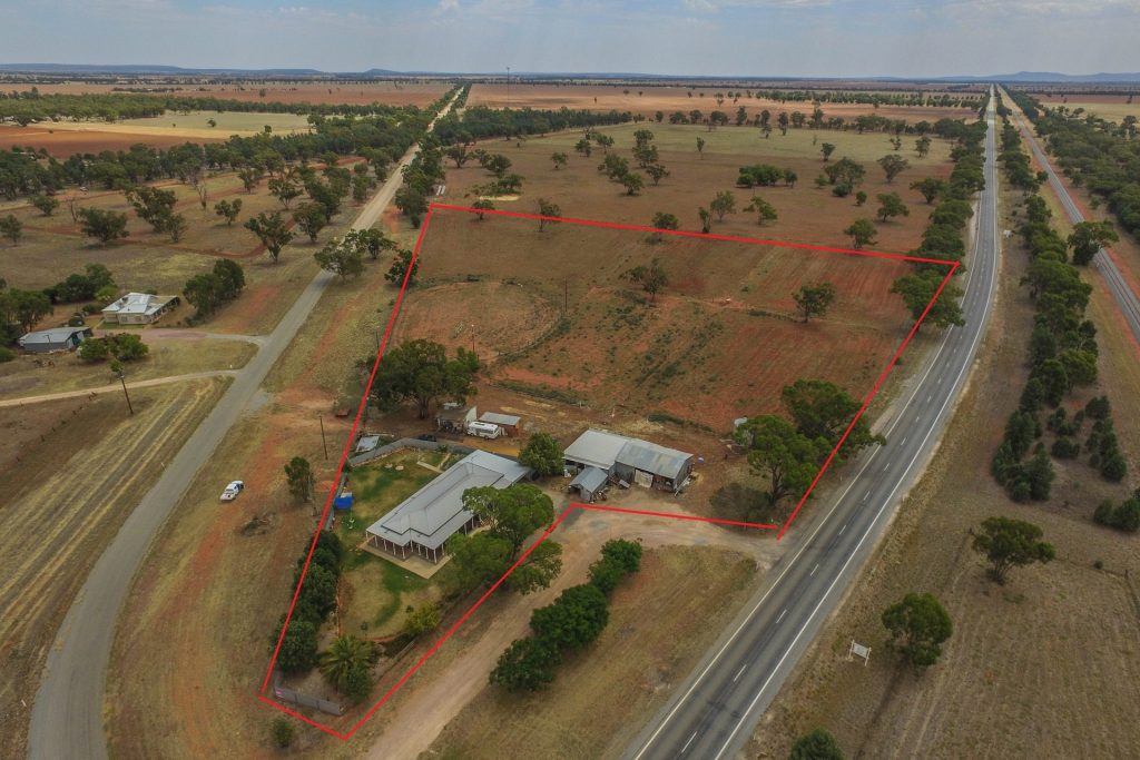 2 "SUMMERSET" Burley Griffin Way, Barellan NSW 2665 - McGrath Riverina