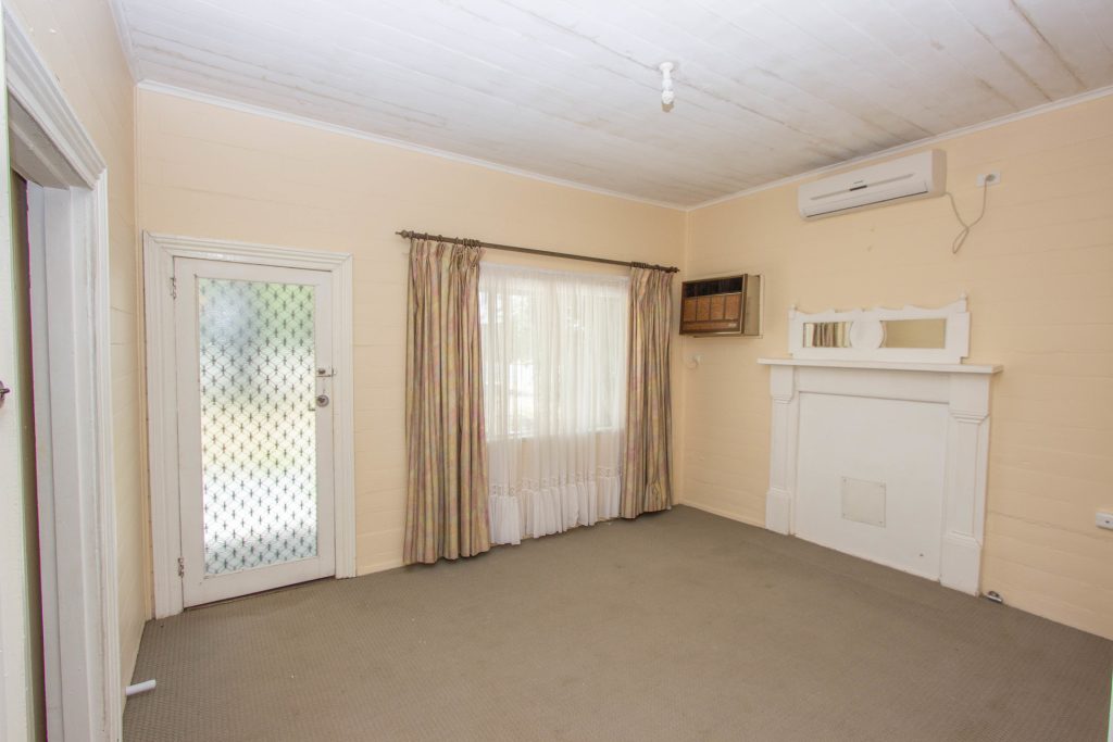 64 Twynam Street, Narrandera NSW 2700 - photo 2
