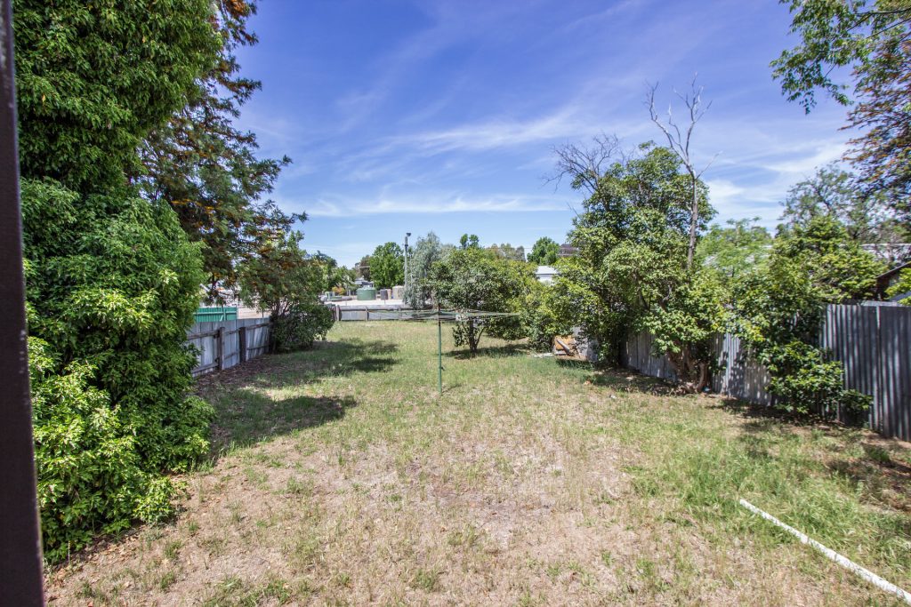 64 Twynam Street, Narrandera NSW 2700 - photo 8