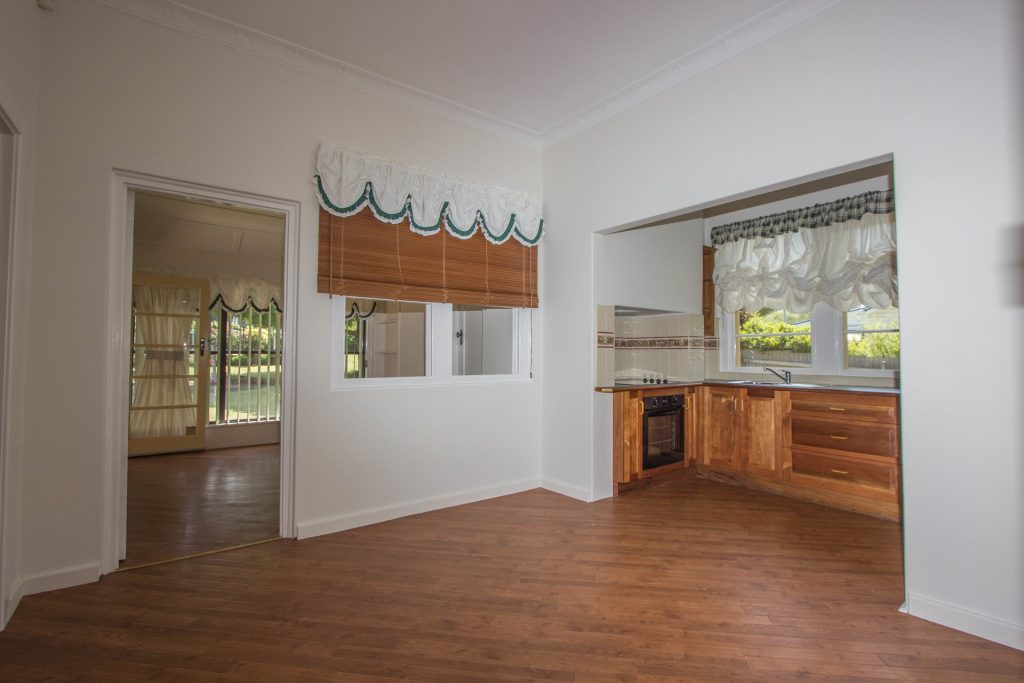 27 Peters Street, Narrandera NSW 2700 - photo 11