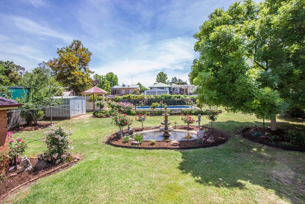27 Peters Street, Narrandera NSW 2700 - photo 4