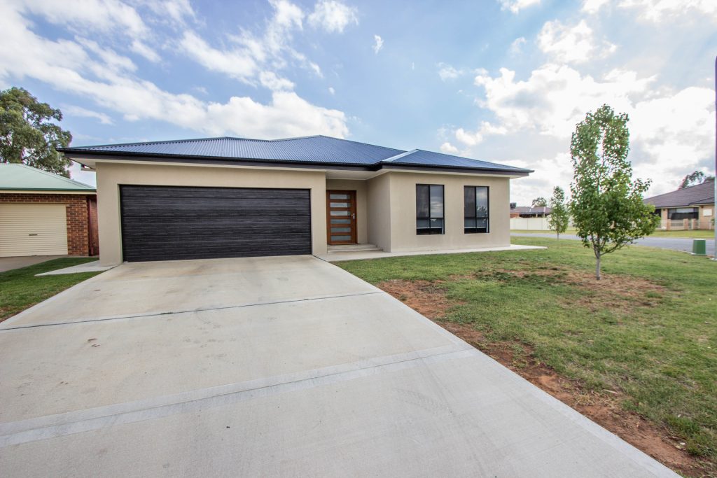 22 Kiesling Drive, Narrandera NSW 2700 - McGrath Riverina
