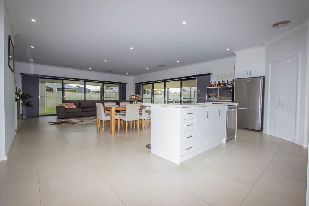 22 Kiesling Drive, Narrandera NSW 2700 - photo 3