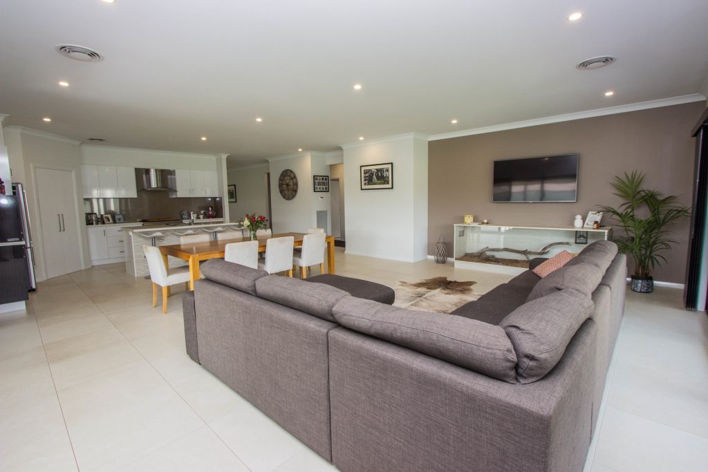 22 Kiesling Drive, Narrandera NSW 2700 - photo 5