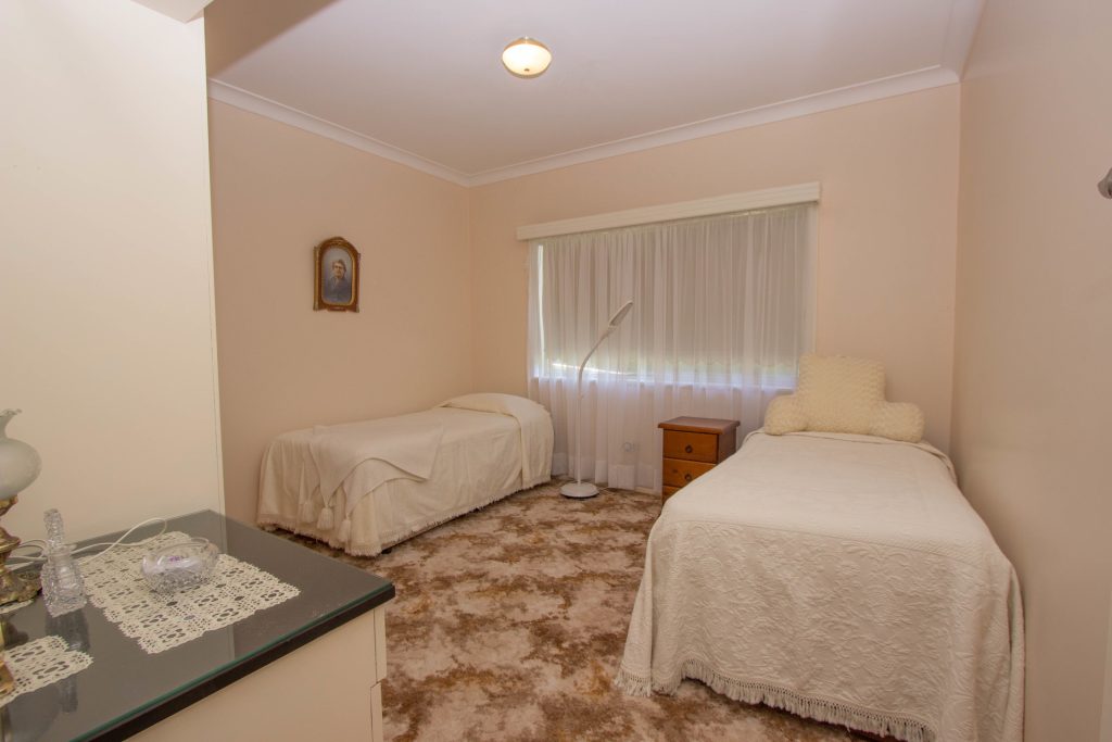 4 Riverine Street, Narrandera NSW 2700 - photo 11
