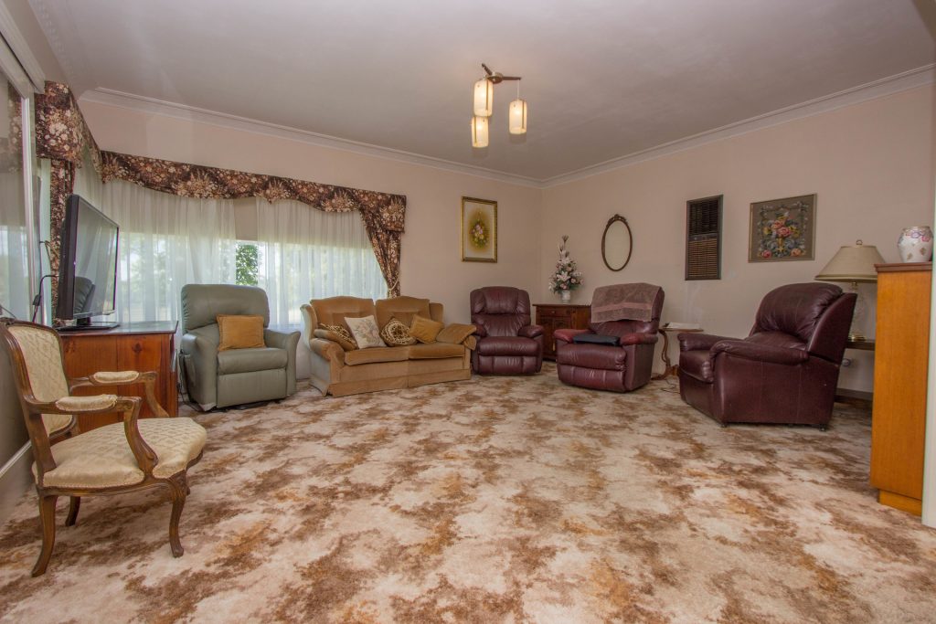4 Riverine Street, Narrandera NSW 2700 - photo 5