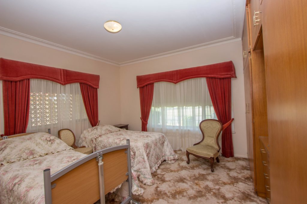 4 Riverine Street, Narrandera NSW 2700 - photo 8