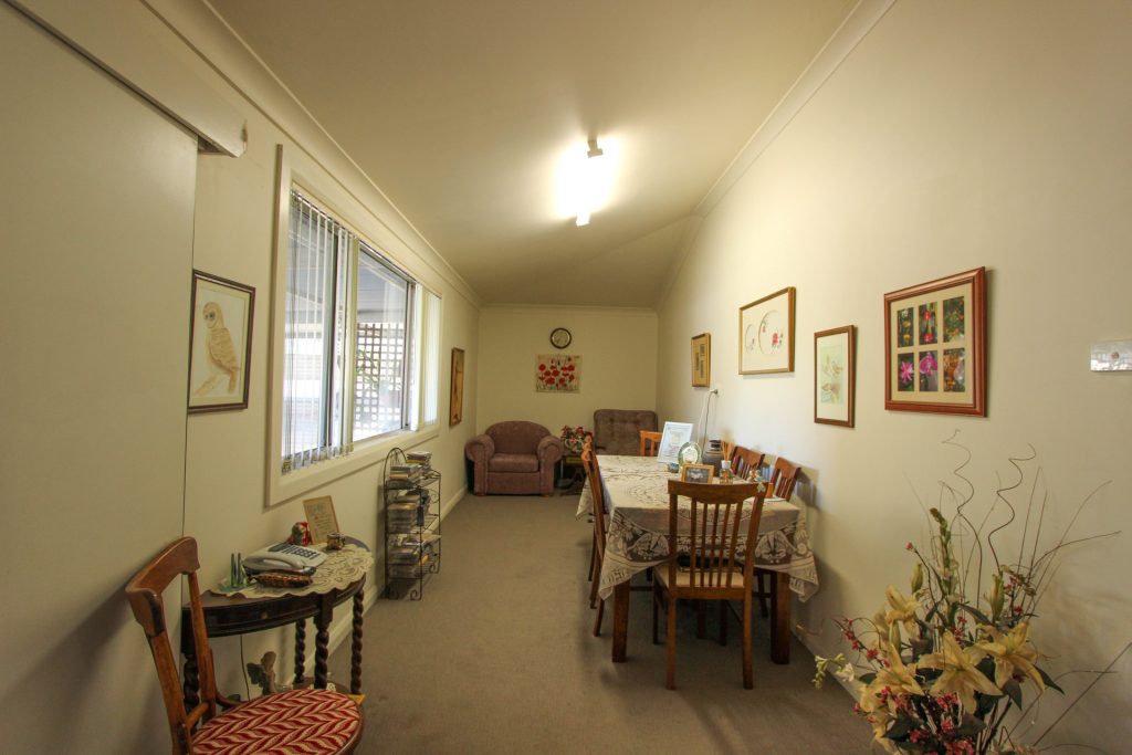 95 Hoskins Street, Temora NSW 2666 - photo 9