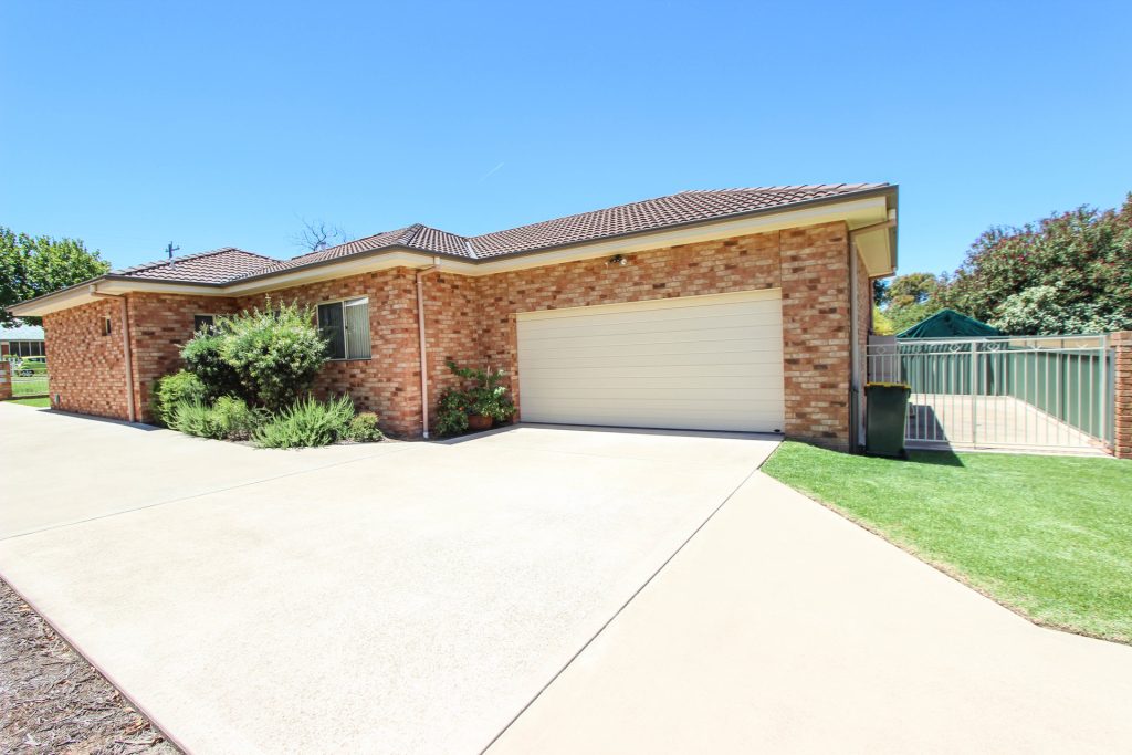 14A Elwin Street, Narrandera NSW 2700 - photo 13