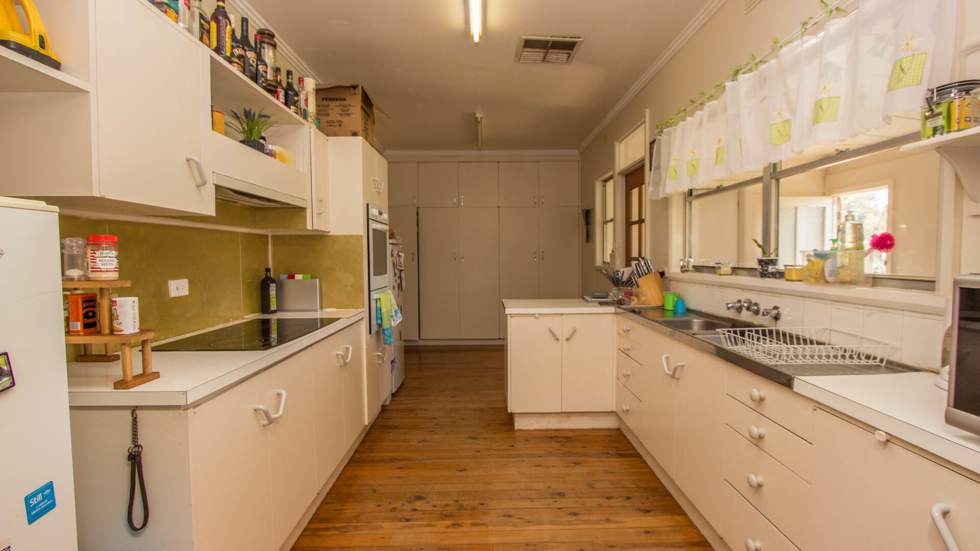 21 Pethers Road, Narrandera NSW 2700 - photo 11