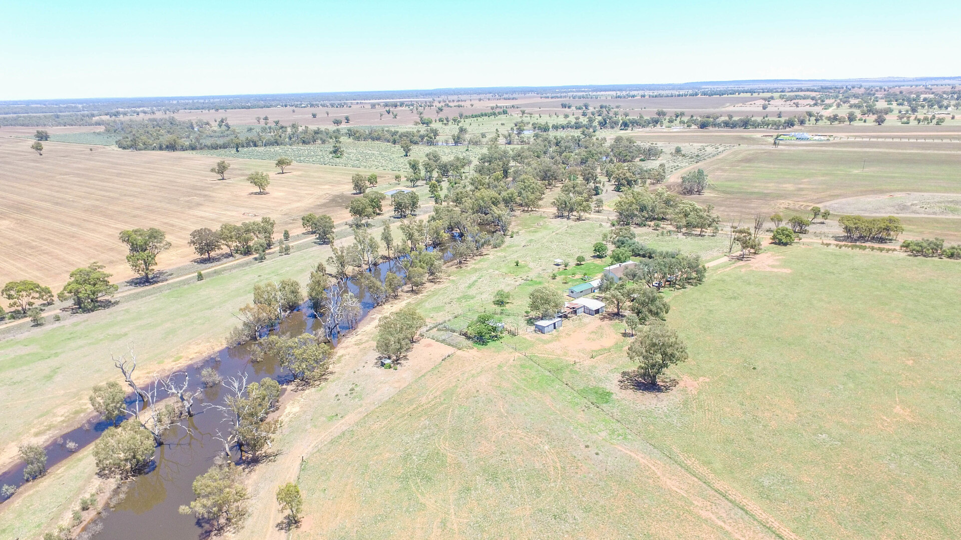 21 Pethers Road, Narrandera NSW 2700 - photo 4
