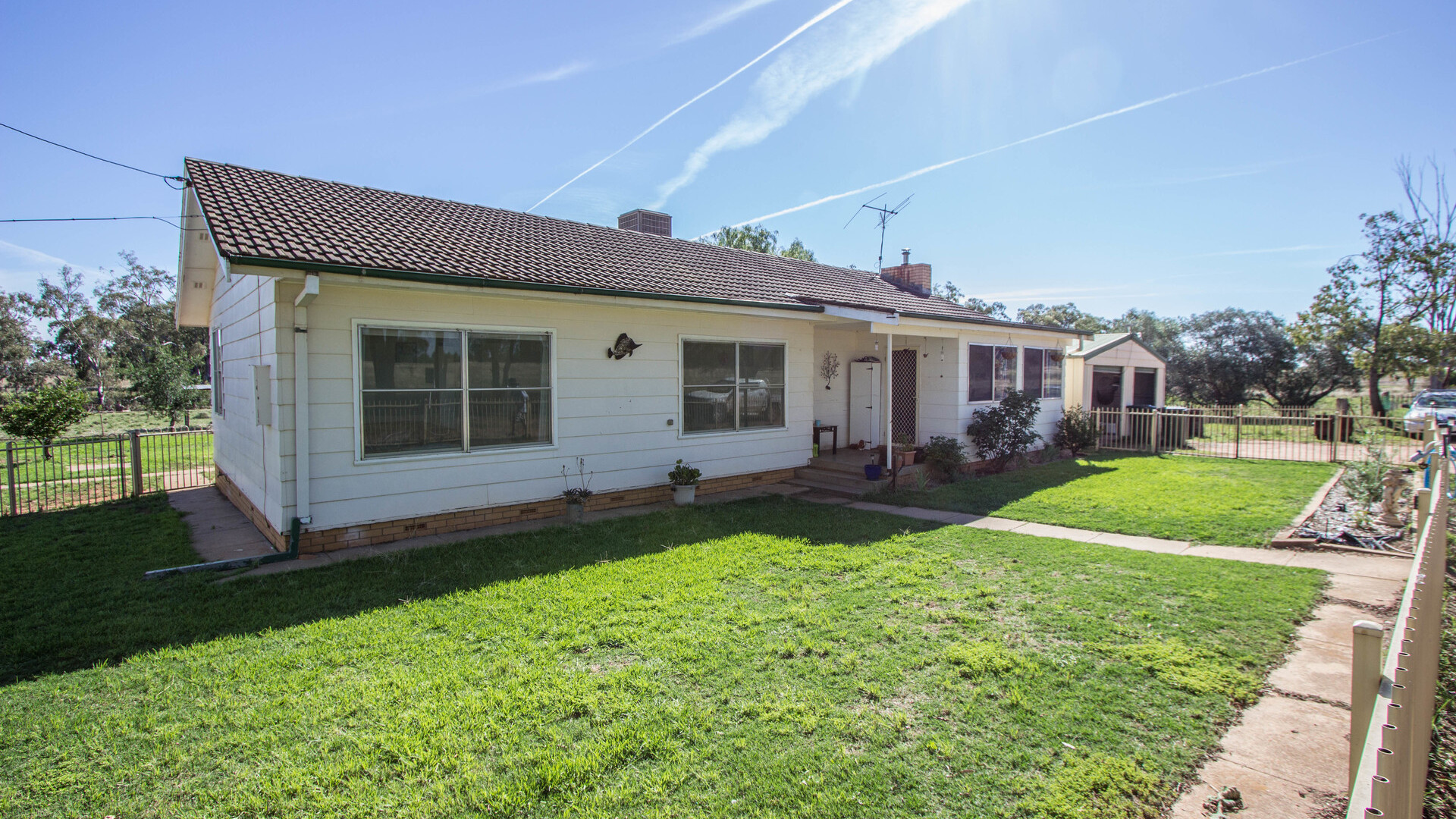 21 Pethers Road, Narrandera NSW 2700 - photo 5