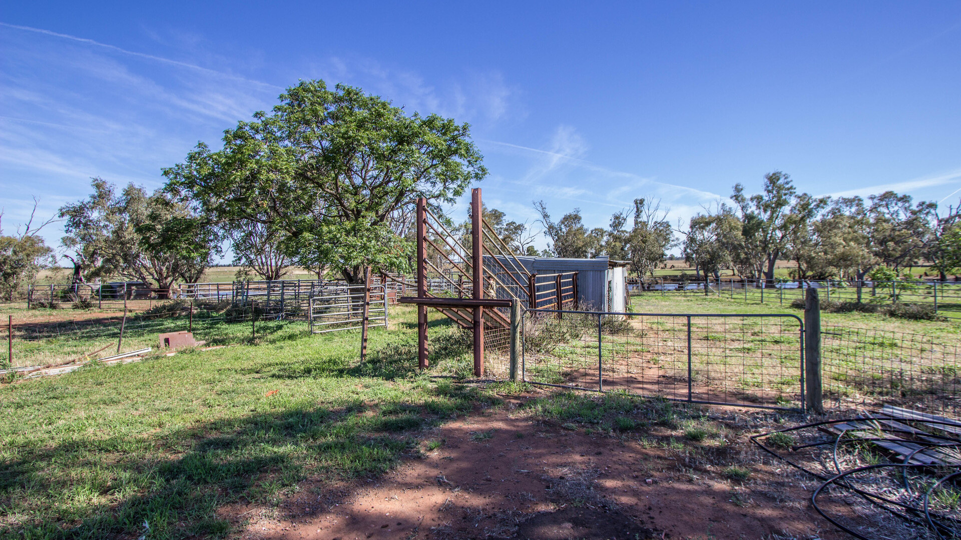 21 Pethers Road, Narrandera NSW 2700 - photo 7