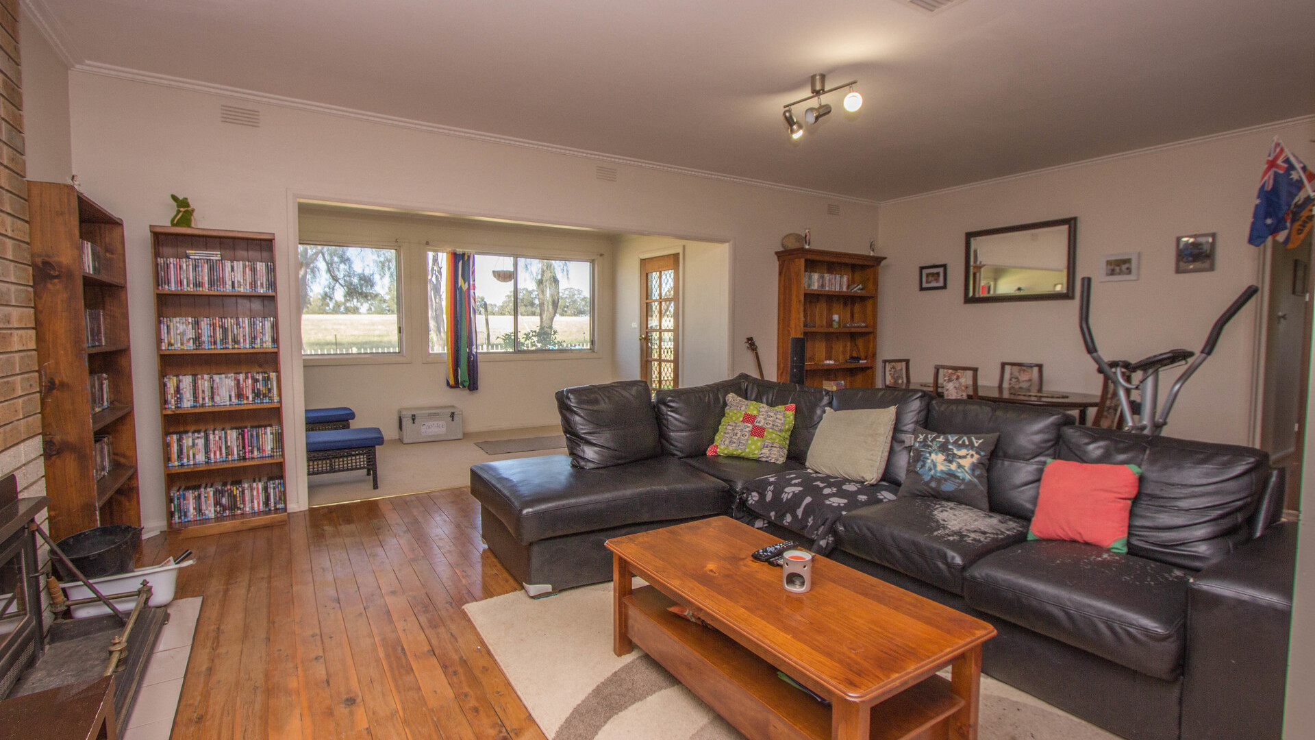 21 Pethers Road, Narrandera NSW 2700 - photo 9