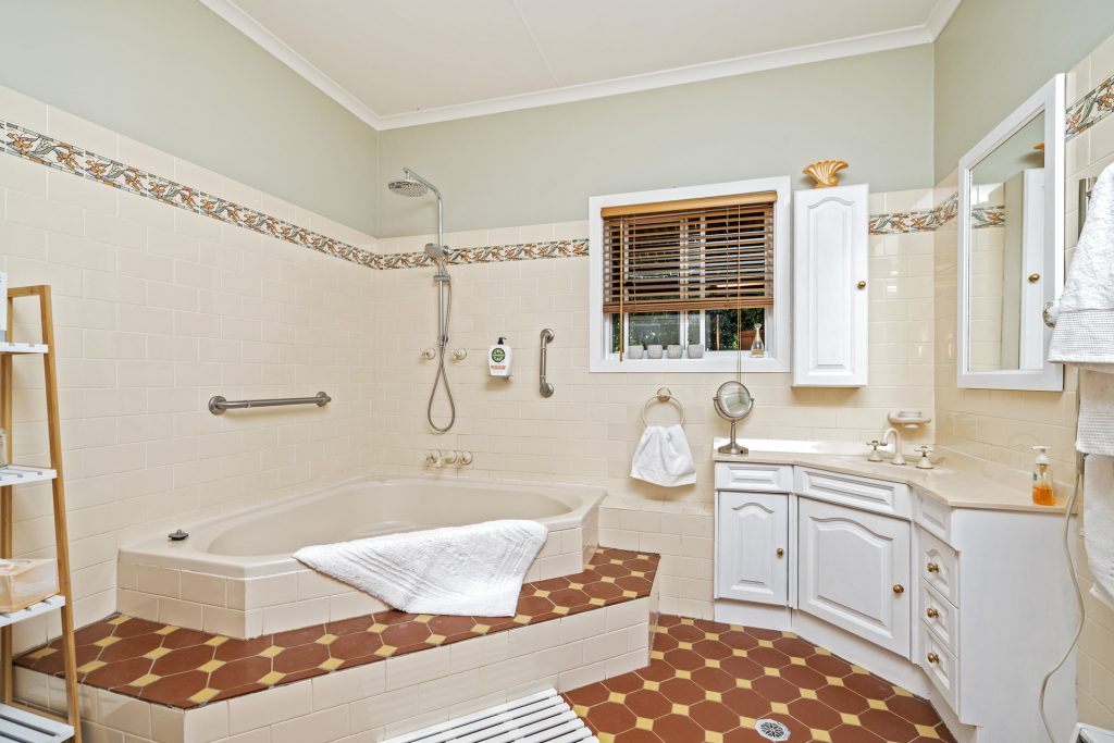 187 Dellapool Road, Narrandera NSW 2700 - photo 13
