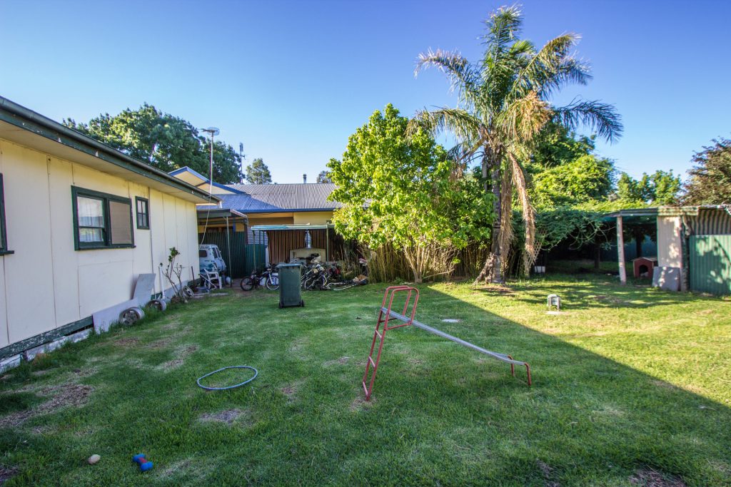 10 Orme Street, Boree Creek NSW 2652 - photo 10