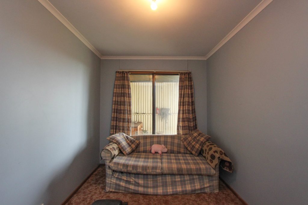 6106 Burley Griffin Way, Temora NSW 2666 - photo 11