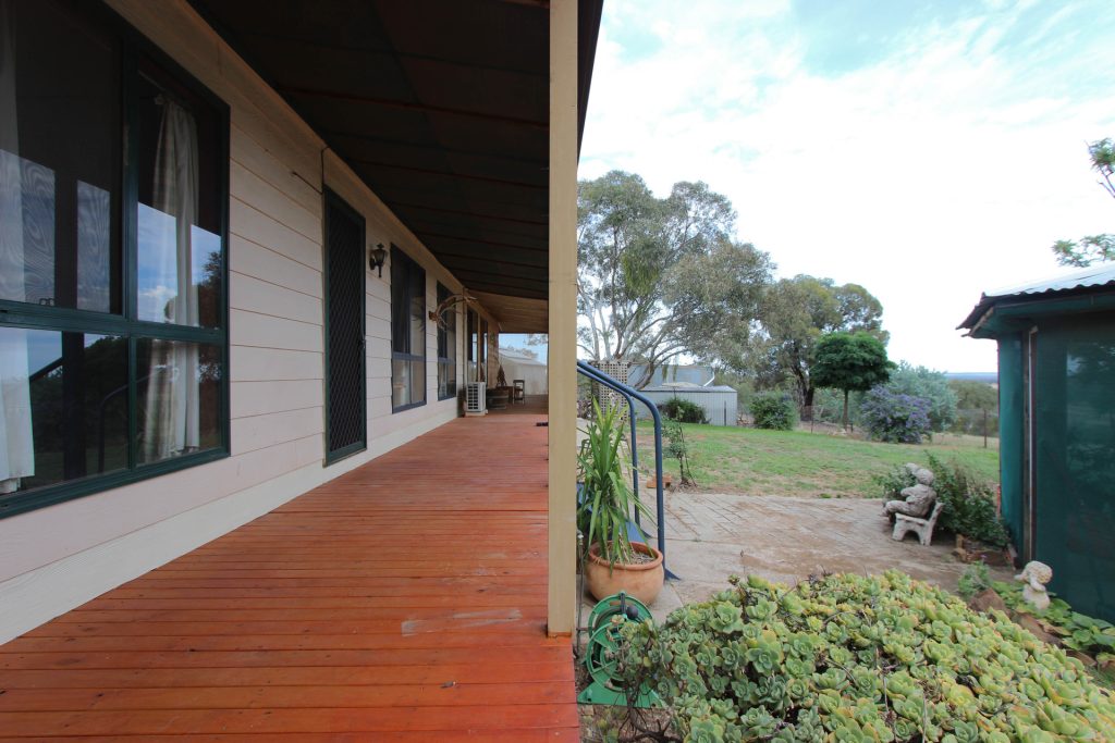 6106 Burley Griffin Way, Temora NSW 2666 - photo 6
