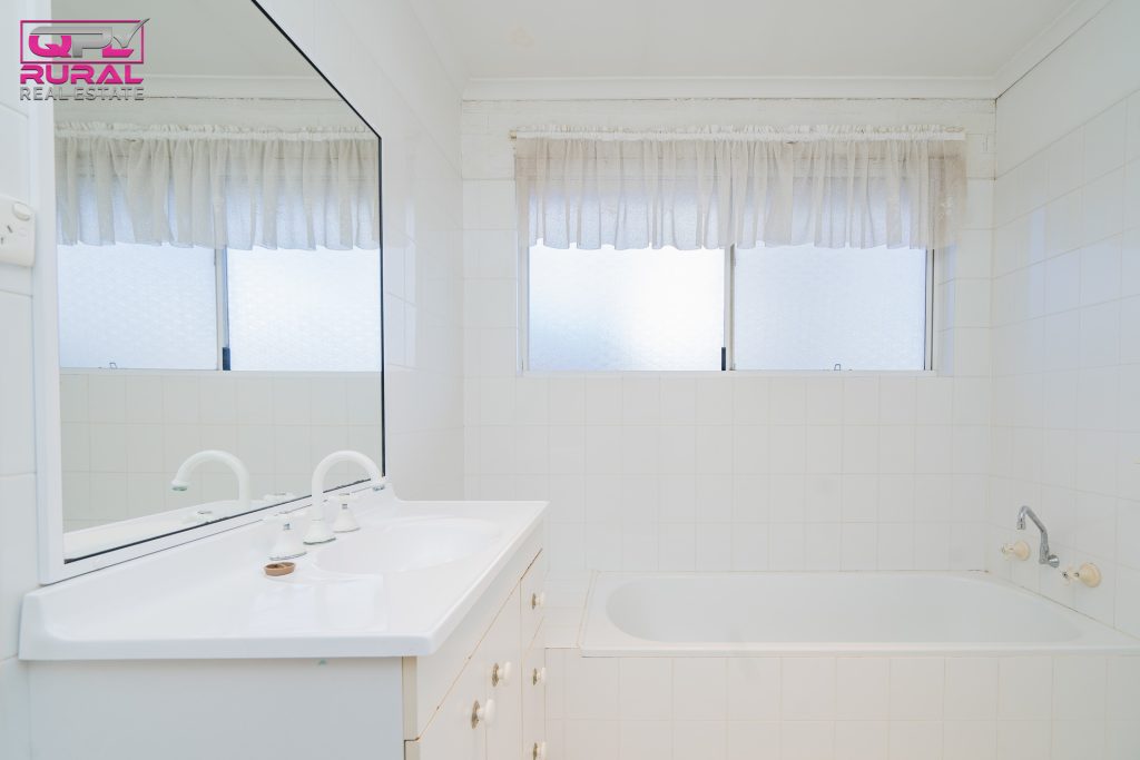 20 Riverine Street, Narrandera NSW 2700 - photo 14