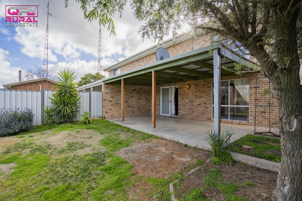 20 Riverine Street, Narrandera NSW 2700 - photo 15