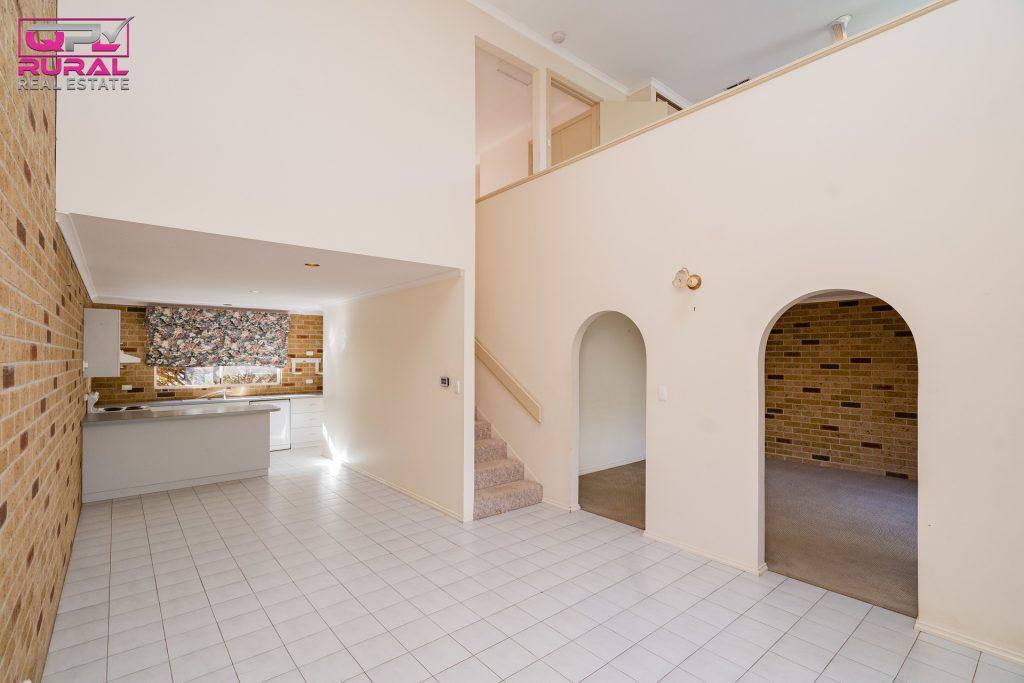 20 Riverine Street, Narrandera NSW 2700 - photo 7