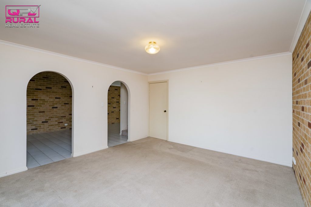 20 Riverine Street, Narrandera NSW 2700 - photo 8