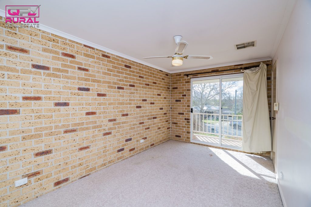 20 Riverine Street, Narrandera NSW 2700 - photo 10