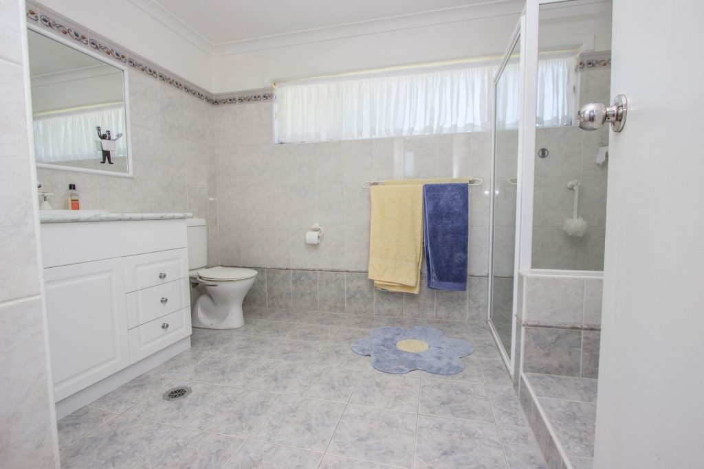 59 Elizabeth Street, Narrandera NSW 2700 - photo 8