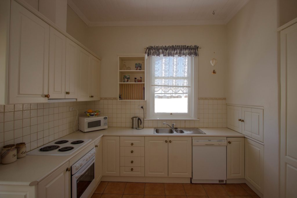 223 Albury Street, Harden NSW 2587 - photo 2