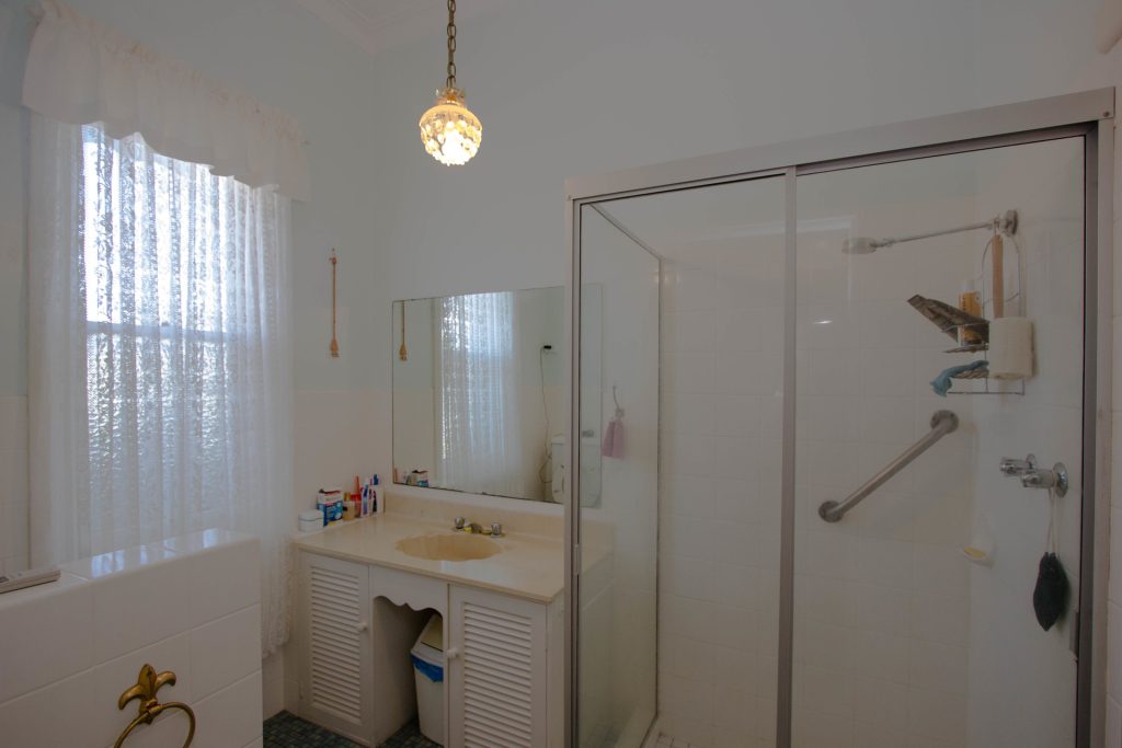 223 Albury Street, Harden NSW 2587 - photo 9