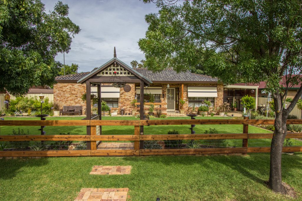 6 Japonica Place, Narrandera NSW 2700 - McGrath Riverina