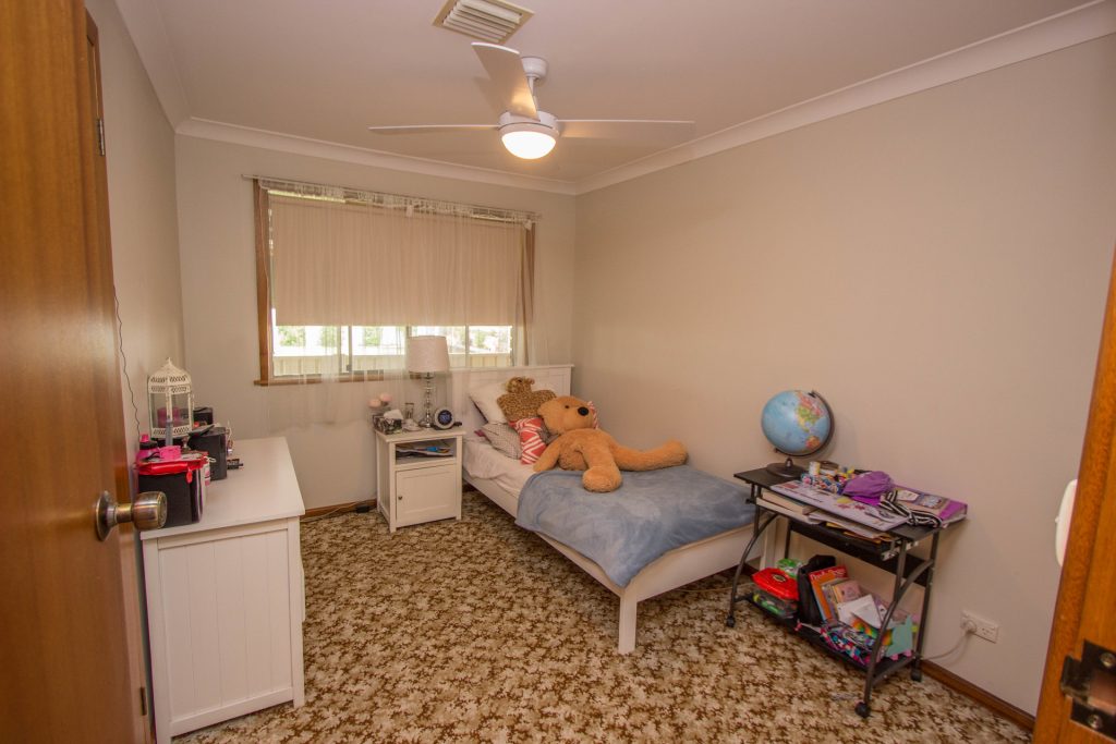 6 Japonica Place, Narrandera NSW 2700 - photo 9