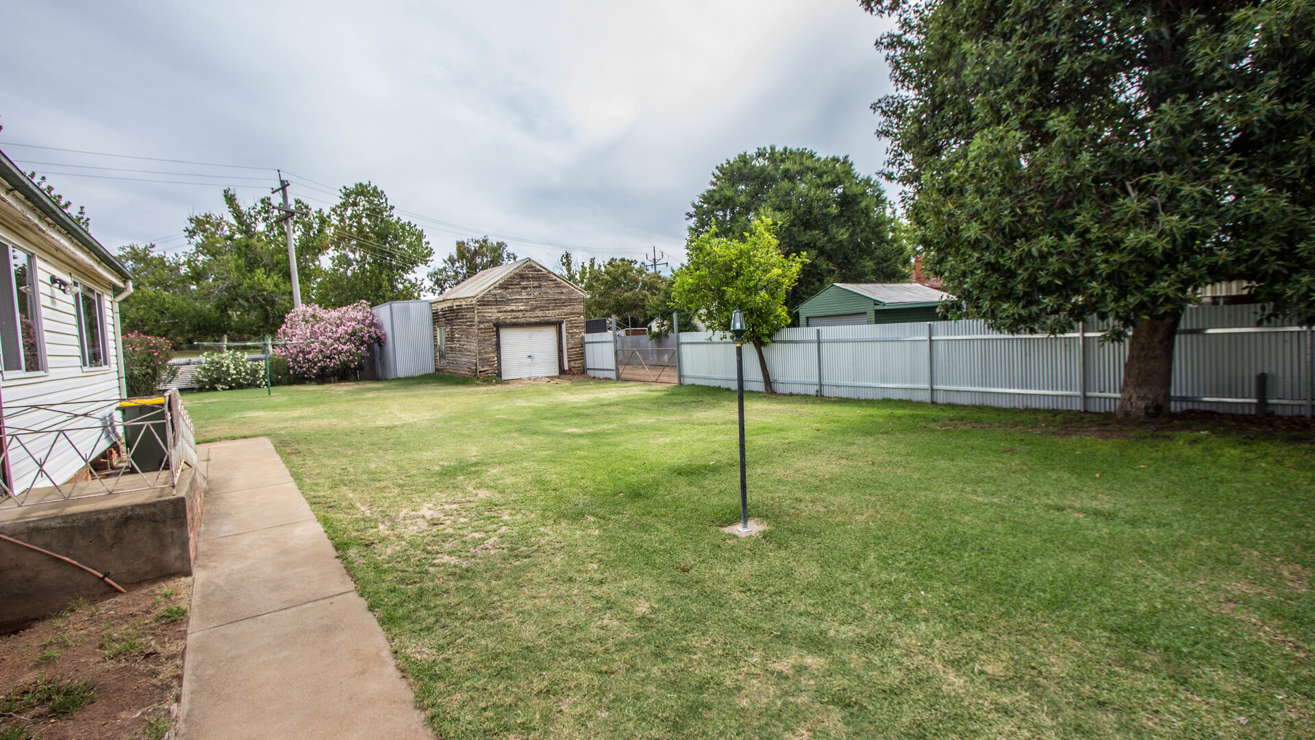 2 Bolton Street, Narrandera NSW 2700 - photo 10