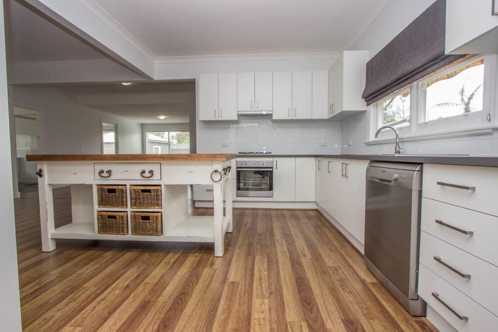 7 Victoria Avenue, Narrandera NSW 2700 - photo 4