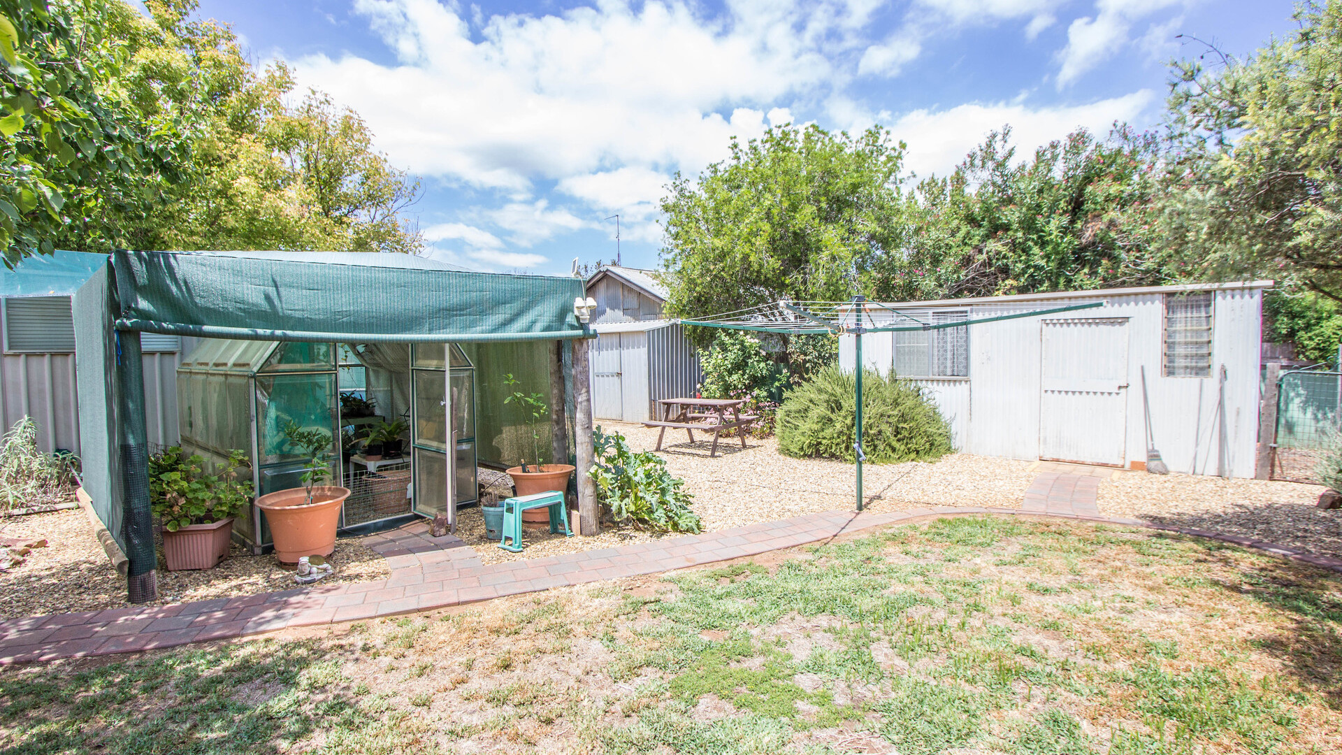 18 Grosvenor Street, Narrandera NSW 2700 - photo 12