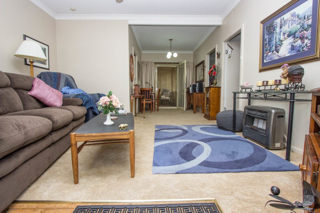 18 Grosvenor Street, Narrandera NSW 2700 - photo 4