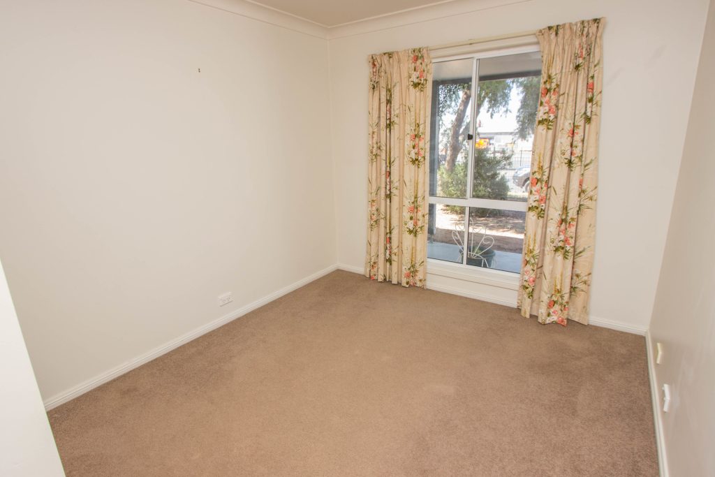 29 Myrtle Street, Narrandera NSW 2700 - photo 8