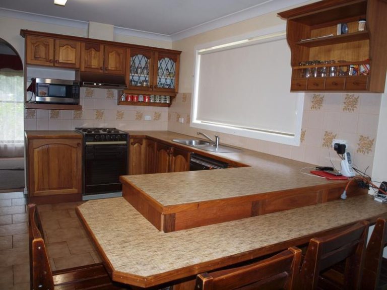 16 Charles Street, Narrandera NSW 2700 - photo 2