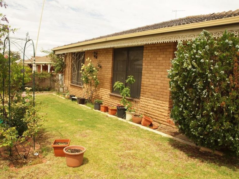 16 Charles Street, Narrandera NSW 2700 - photo 12