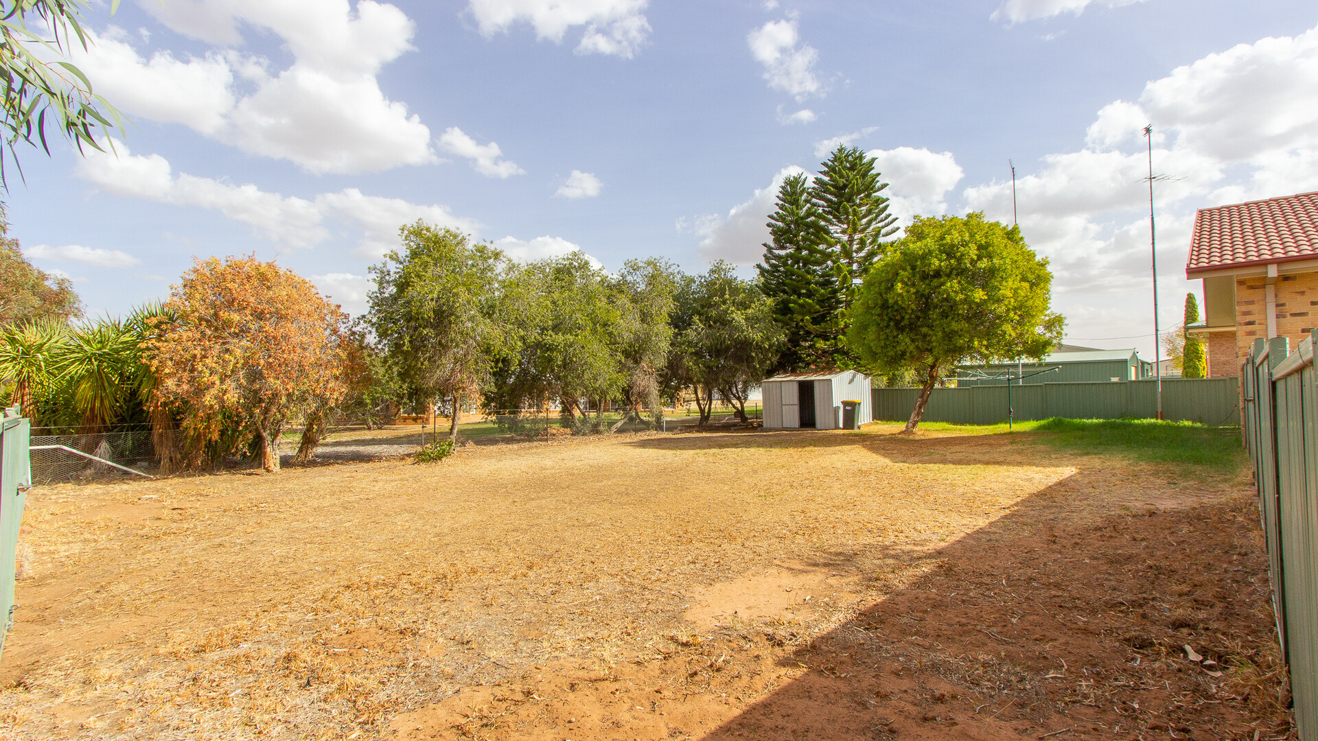 2 Kiesling Drive, Narrandera NSW 2700 - photo 14