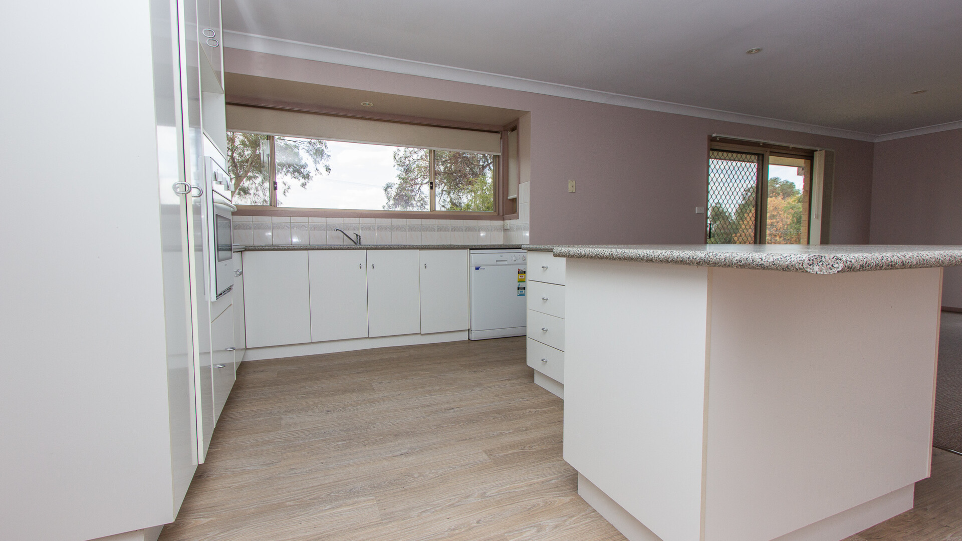 2 Kiesling Drive, Narrandera NSW 2700 - photo 4