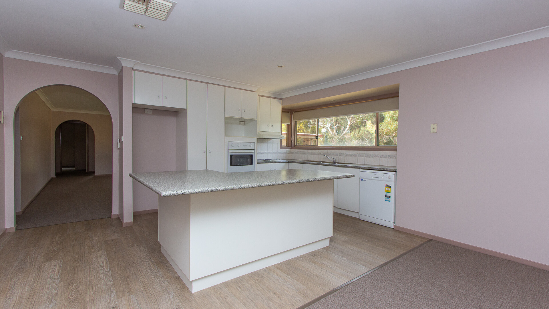 2 Kiesling Drive, Narrandera NSW 2700 - photo 5
