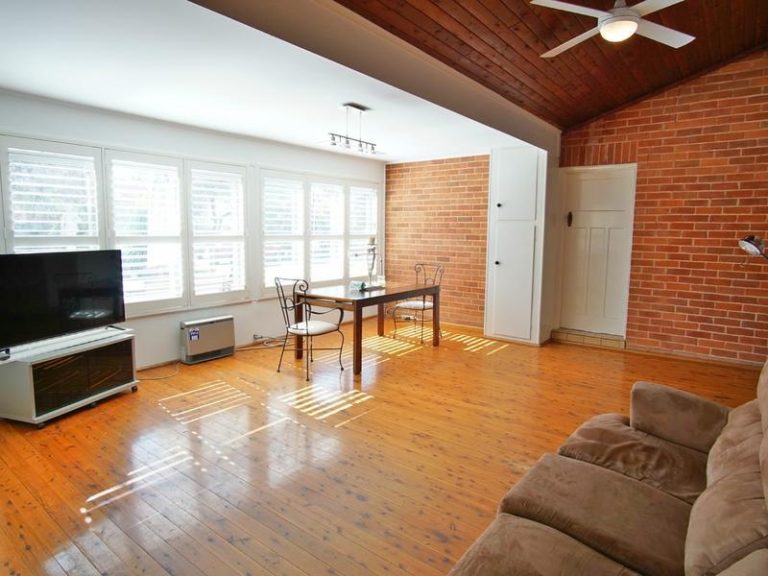 27 Twynam Street, Narrandera NSW 2700 - photo 5