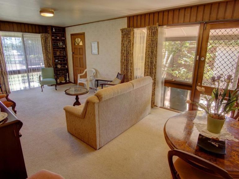 63 Elizabeth Street, Narrandera NSW 2700 - photo 2