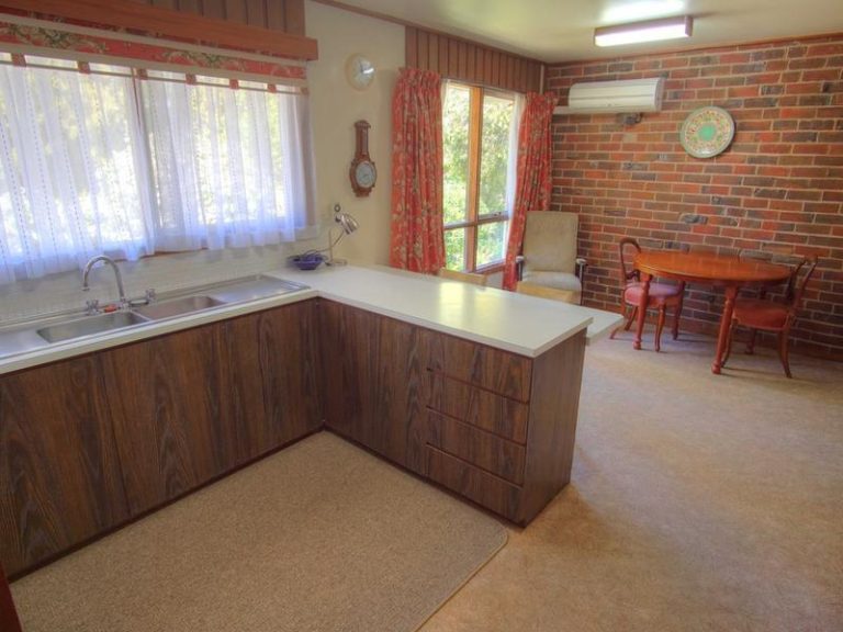 63 Elizabeth Street, Narrandera NSW 2700 - photo 4