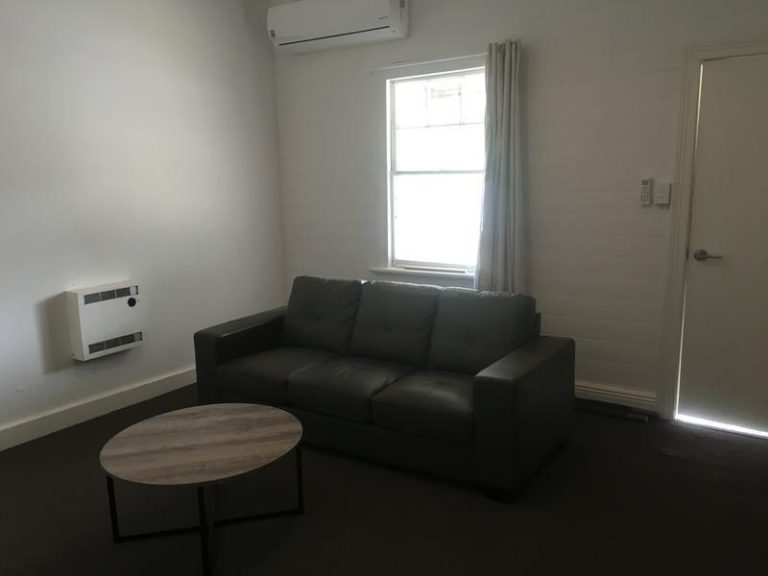 34 King Street, Narrandera NSW 2700 - photo 2