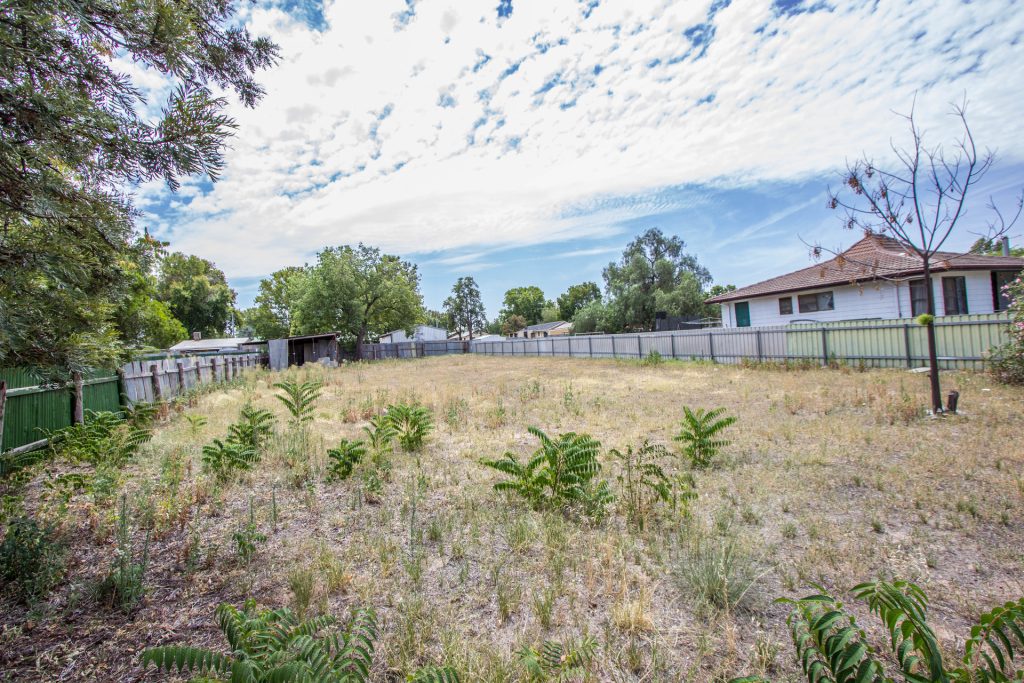 27 Grosvenor Street, Narrandera NSW 2700 - photo 2